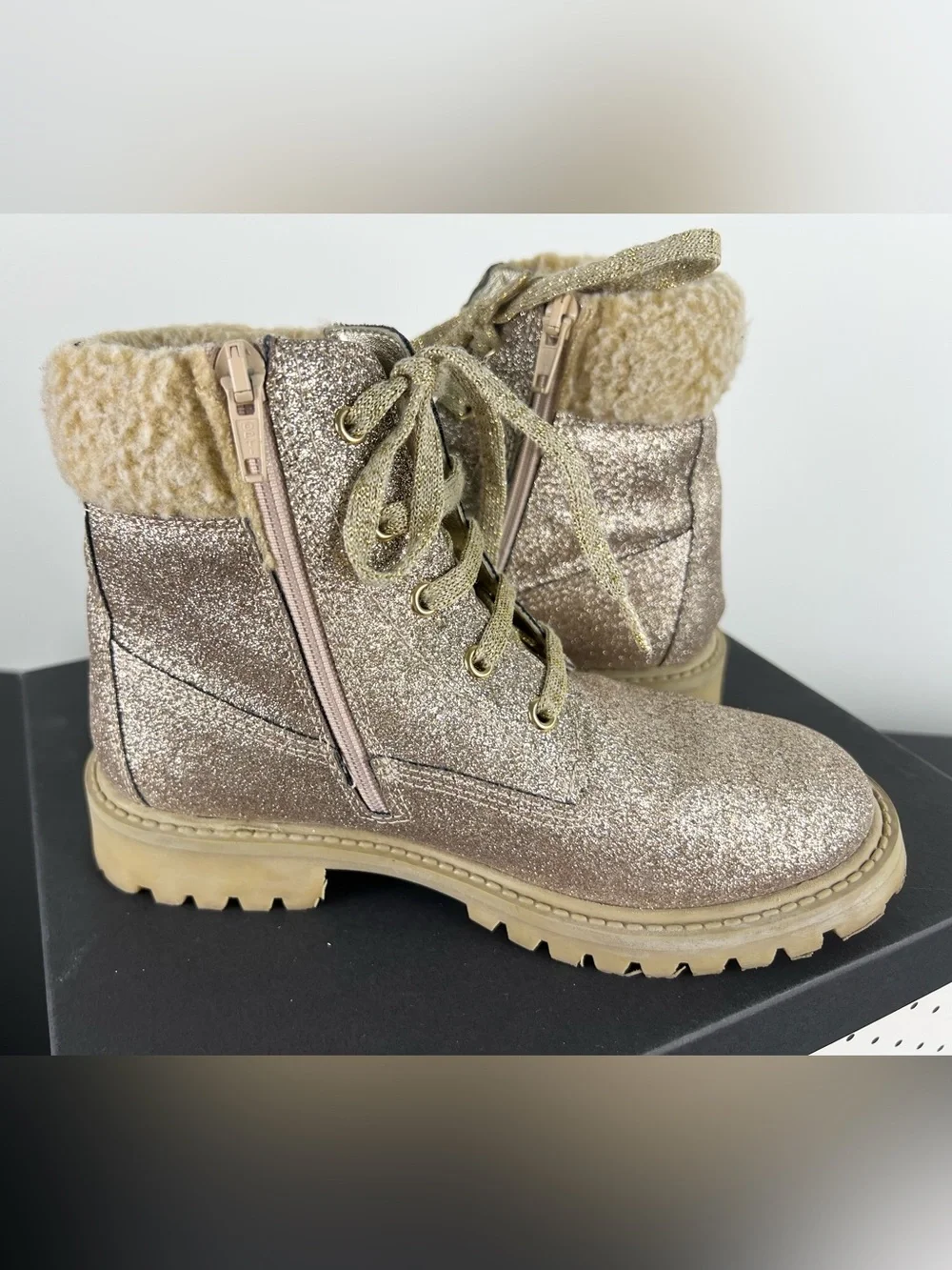 Monnalisa Girls Lace-Up Gold Glitter Ankle Boots, Beige, 34 EU